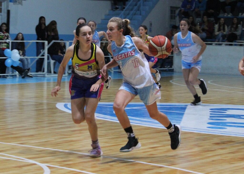 Femenino Rowing Y Regatas Juegan El Súper 8 De La Liga Federal U13 FederaciÓn De BÁsquet De 2411